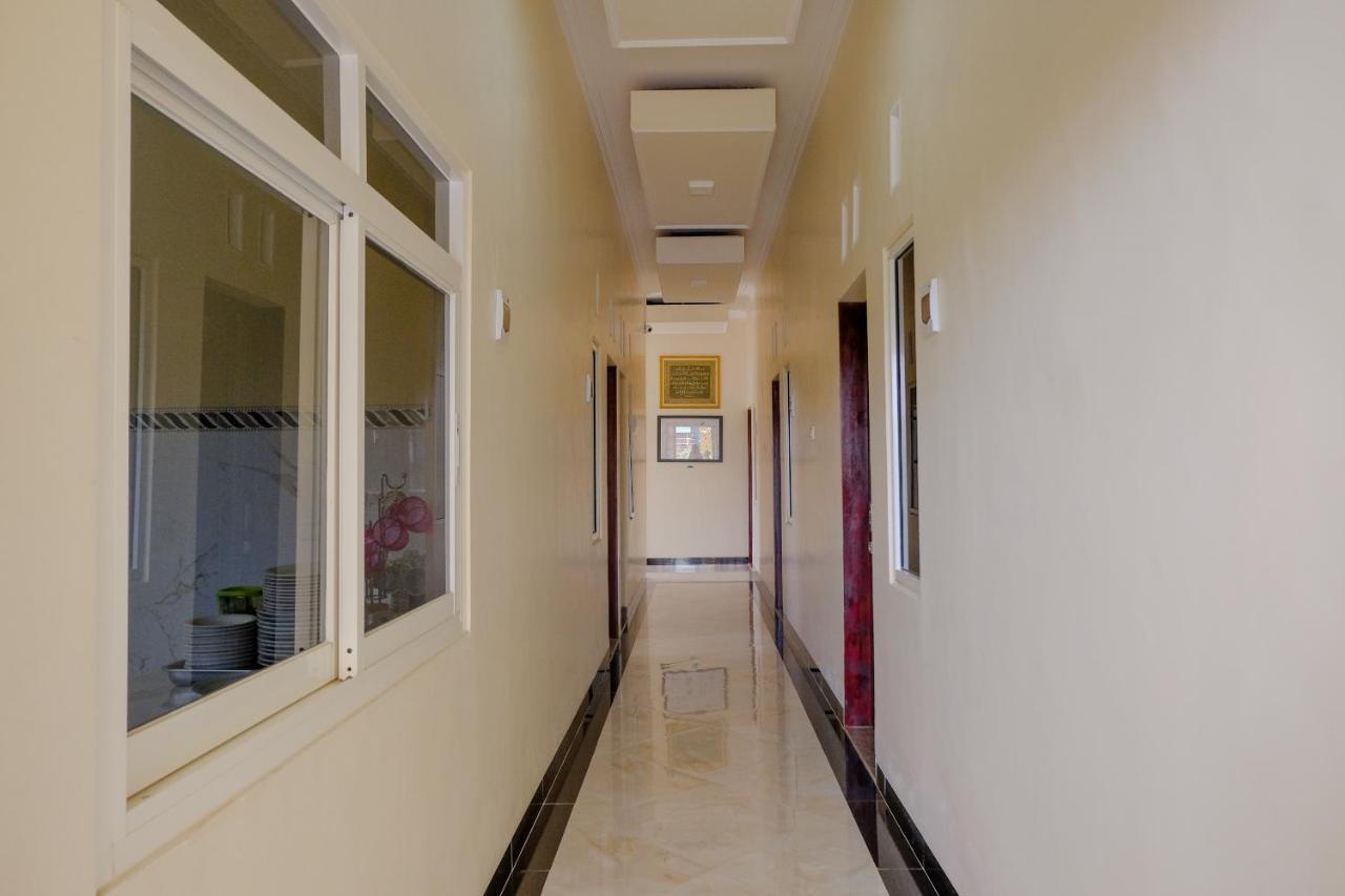 Oyo 1979 Alif Family Residence Malang Dış mekan fotoğraf